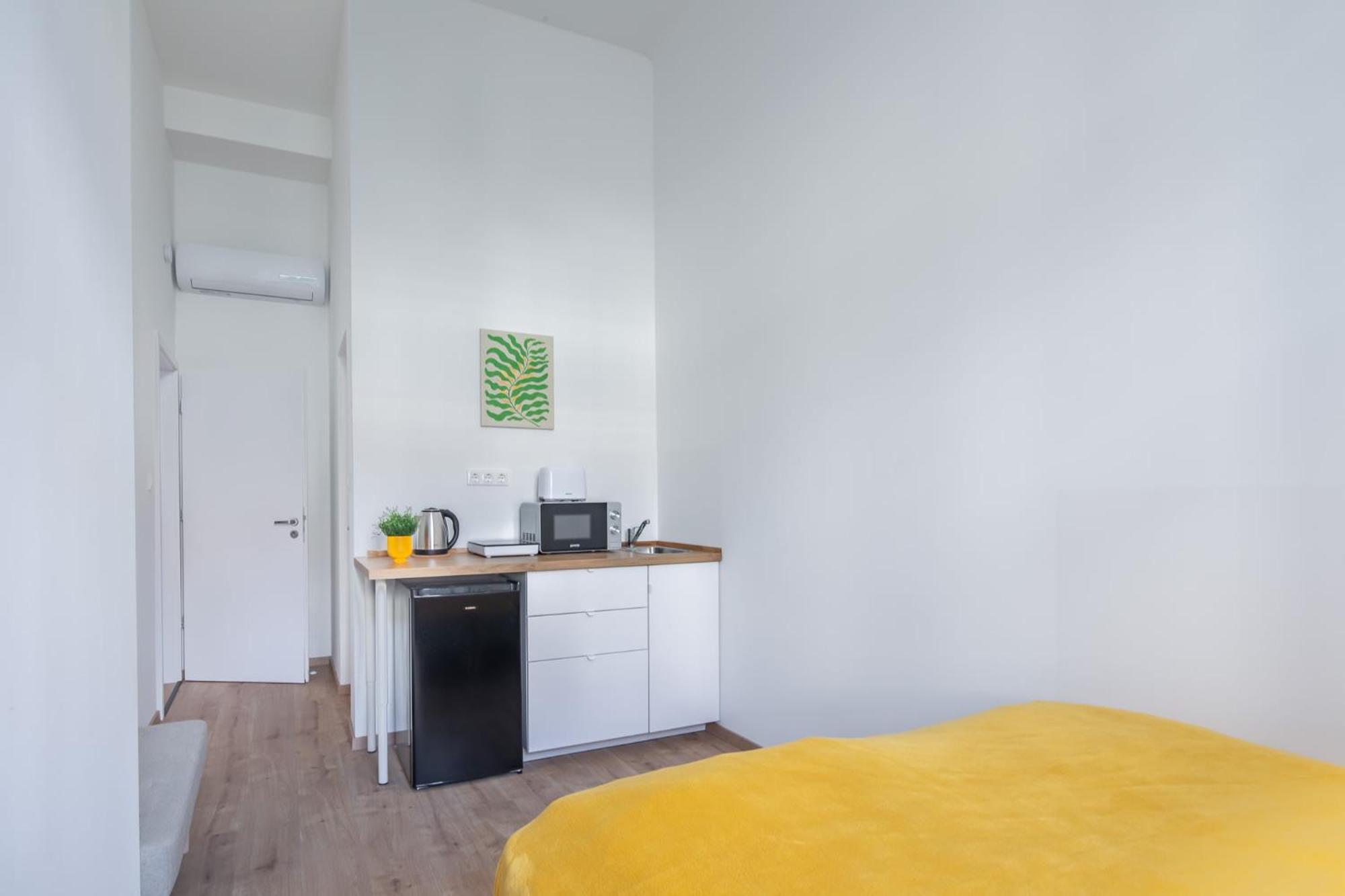 Central - New - Easy Sleep Budapest Exterior foto