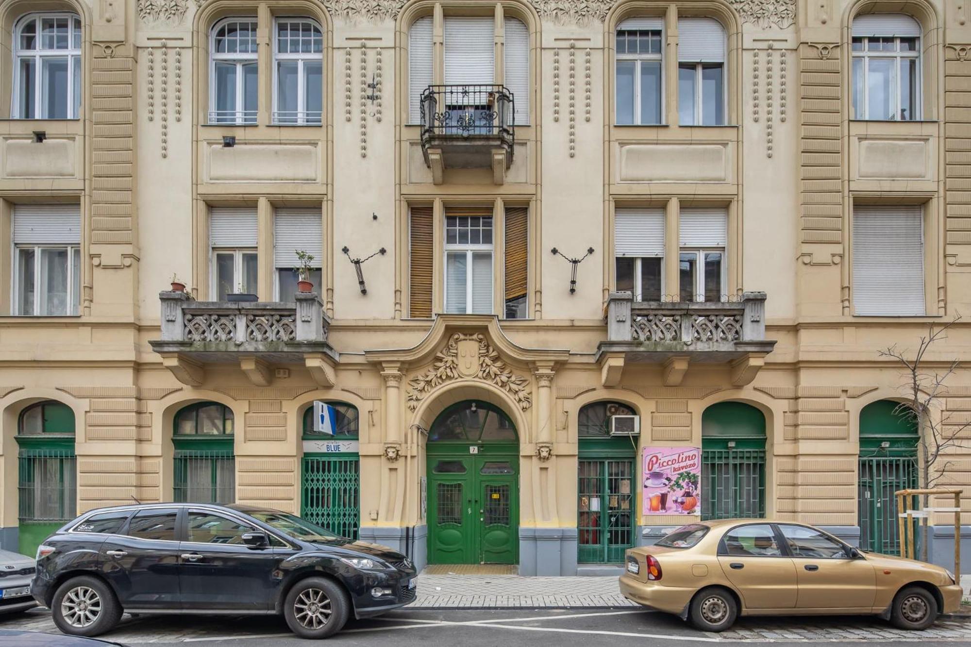 Central - New - Easy Sleep Budapest Exterior foto